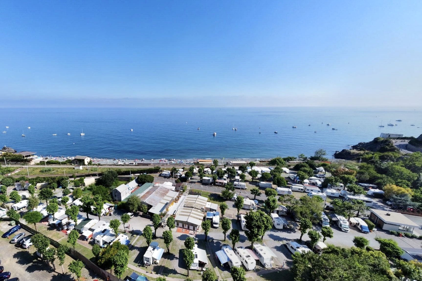 Wohnmobilstellplatz: Caravan Park La Vesima