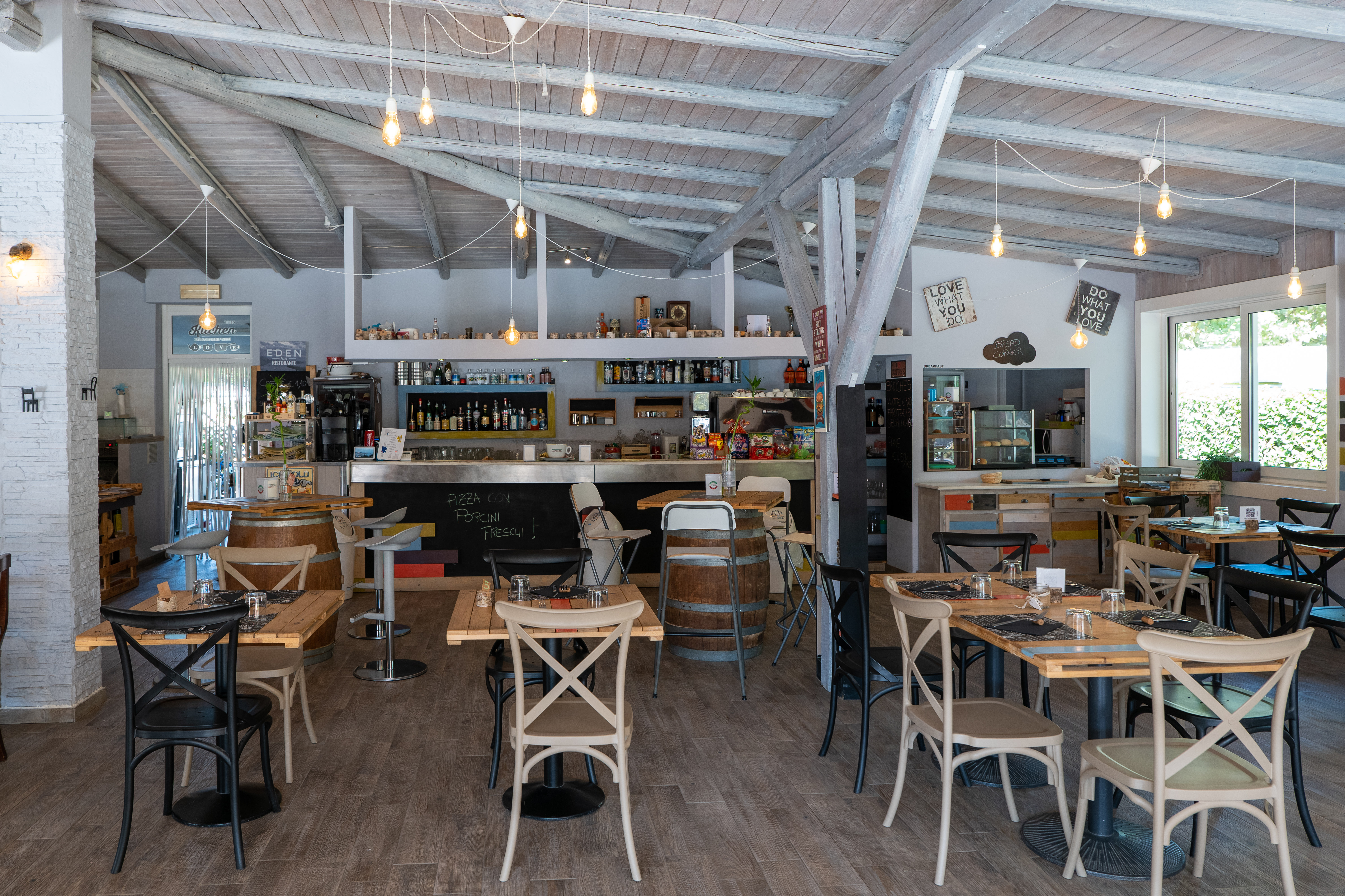 Wohnmobilstellplatz: Camping Eden Glamping