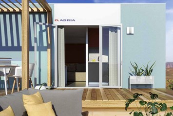 Wohnmobilstellplatz: Mobile Home Adria,
40 Quadratmeter mit einem einzigartigen, eleganten und hochwertigen Design.
Eine luxuriöse Unterkunft mit besonderem Glamour, wie eine Hotelsuite inmitten der Natur.
 - Agricamping Est Garda