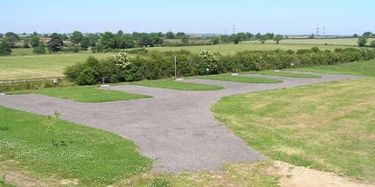 Place de parking pour camping-car - Hunde erlaubt: Hunde erlaubt - Grande Bretagne - Donnewell Farm Caravan Site