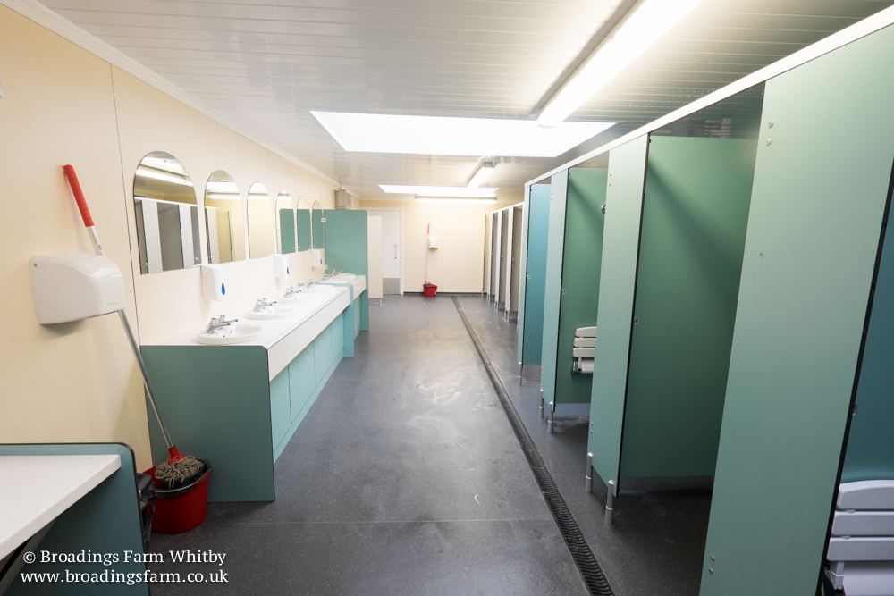 Place de parking pour camping-car - Nord de l'Angleterre - Clean and well maintained shower blocks - Broadings Farm Caravans and Holiday Cottages