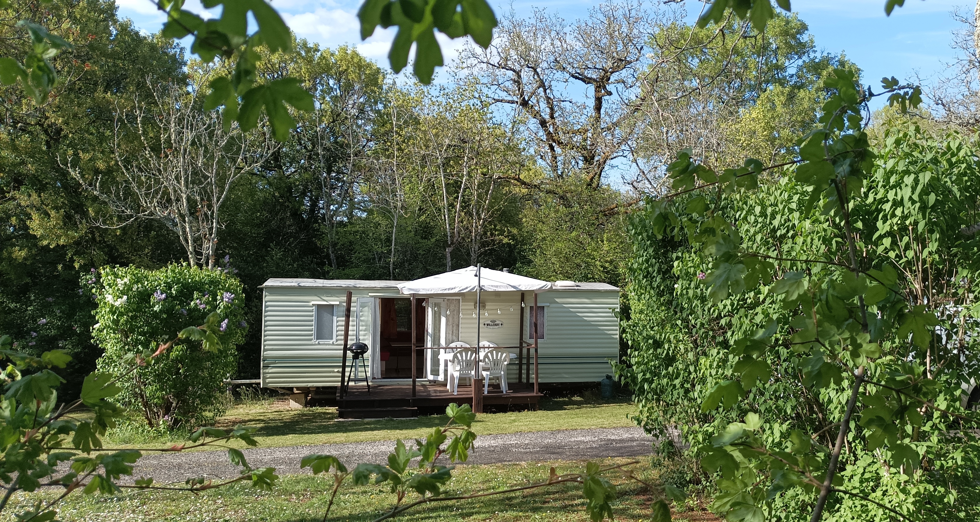 Reisemobilstellplatz - Süd - Lot - Mobile home for 4 people - Camping Château de Lacomté