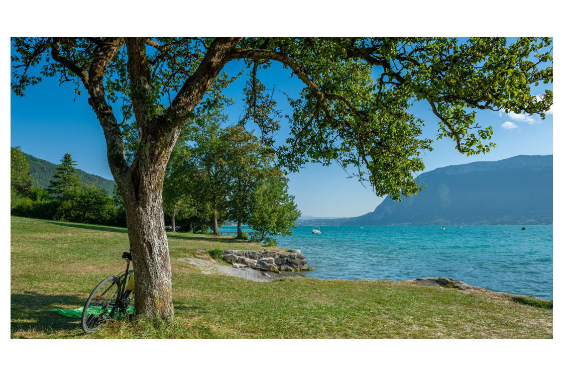 Wohnmobilstellplatz: Entspannende oder sportliche Ferien am See von Annecy in Haute-Savoie - Camping La Ferme