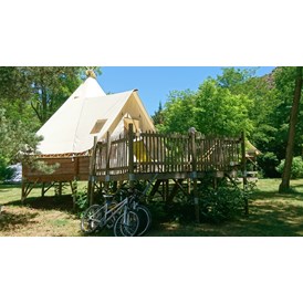 Wohnmobilstellplatz: Tipi-Lodge für 4 Personen - Camping Le Viaduc
