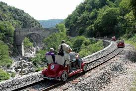 Wohnmobilstellplatz: das Schienenrad, le Vélorail de l'Ardèche (5 Km vom Campingplatz) - Camping Le Viaduc