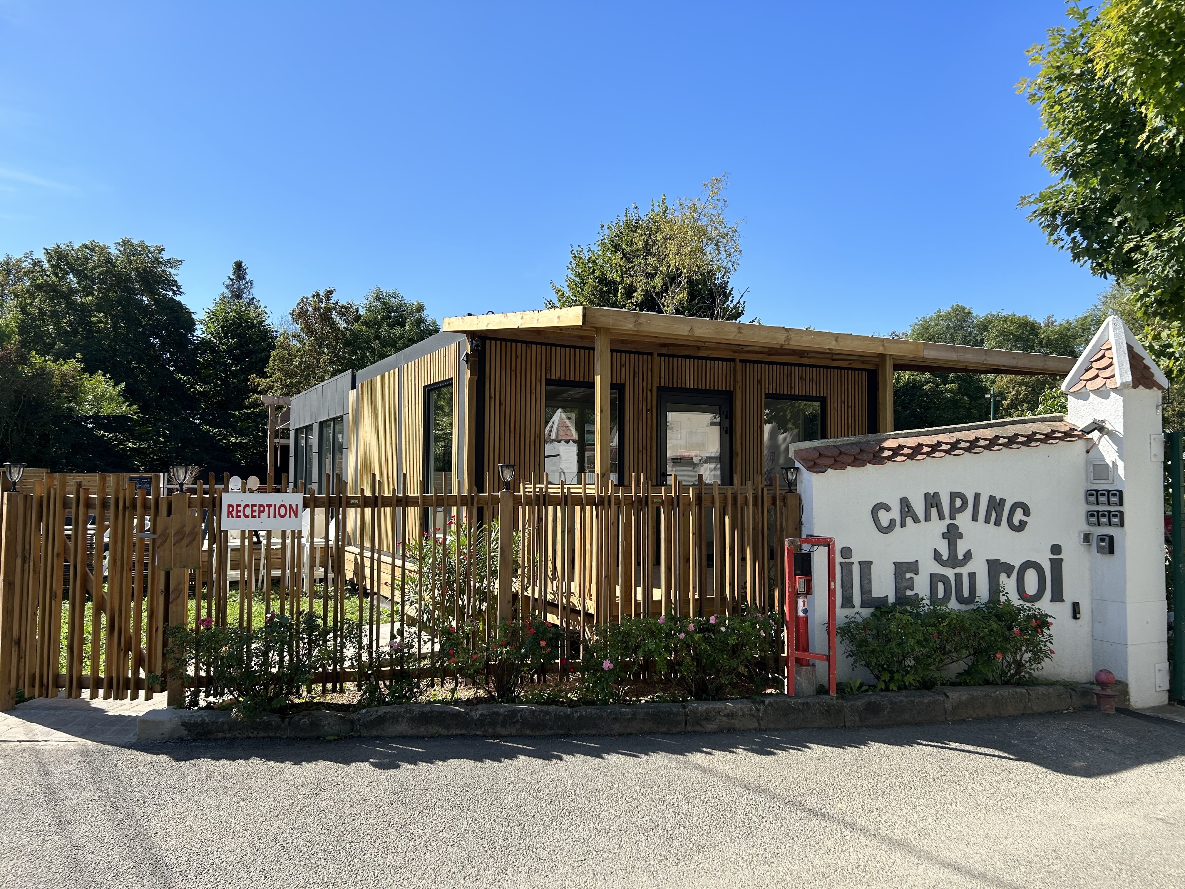 Reisemobilstellplatz - Hunde erlaubt: Hunde erlaubt - Frankreich - Campingplatz Ile du Roi