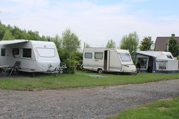 Wohnmobilstellplatz: caravan plaatsen - Camping Stal 't Bardehof
