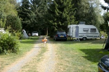 Wohnmobilstellplatz: Camping Aux Sources de Lescheret