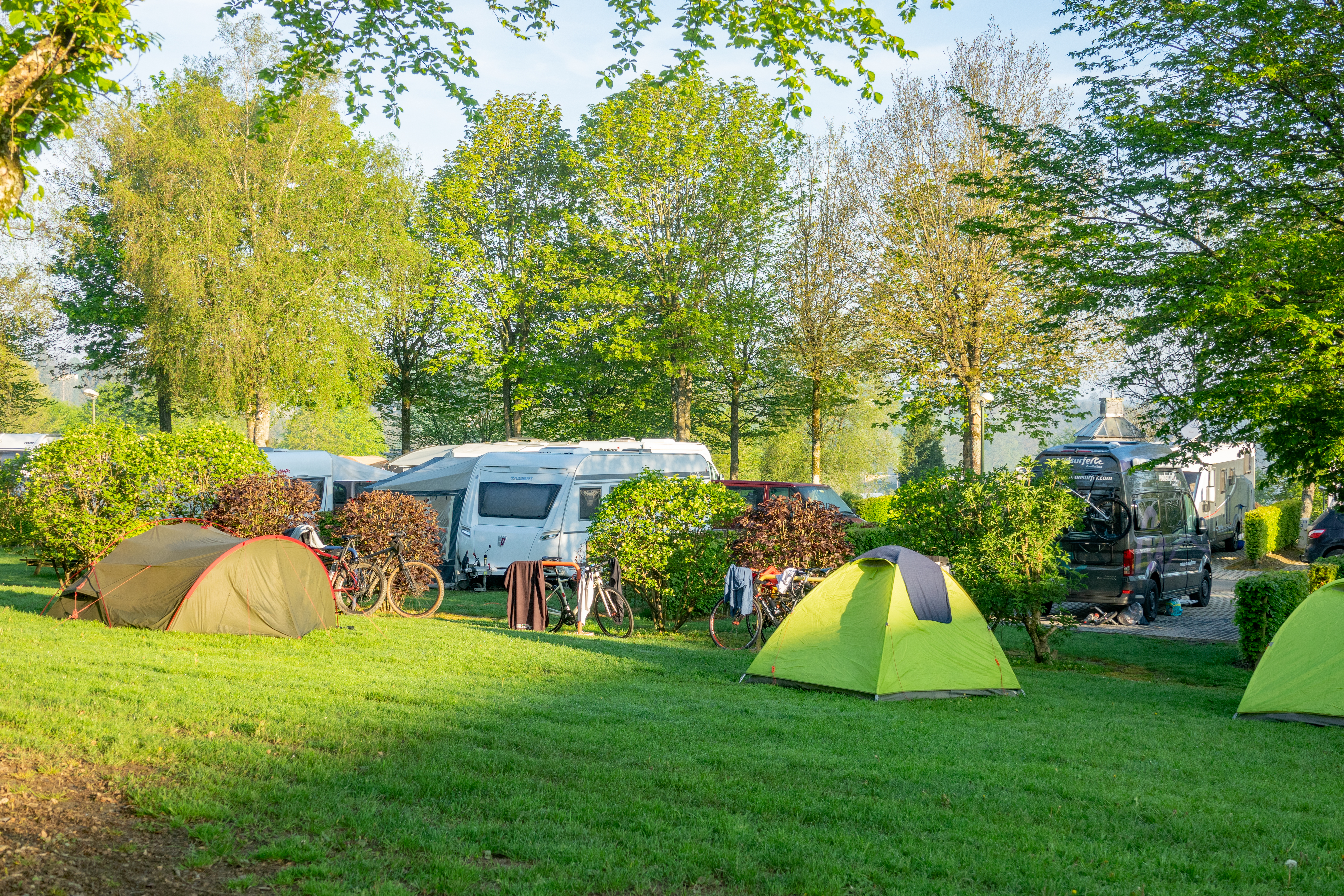 Wohnmobilstellplatz: Zeltwiese + Comfort Camping (Hintergrund) - Camping Worriken