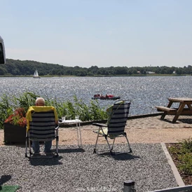 Wohnmobilstellplatz: So lässt sich das Leben genießen... Blick vom Stellplatz auf die Schlei - Stellplatz am Schleswiger Stadthafen