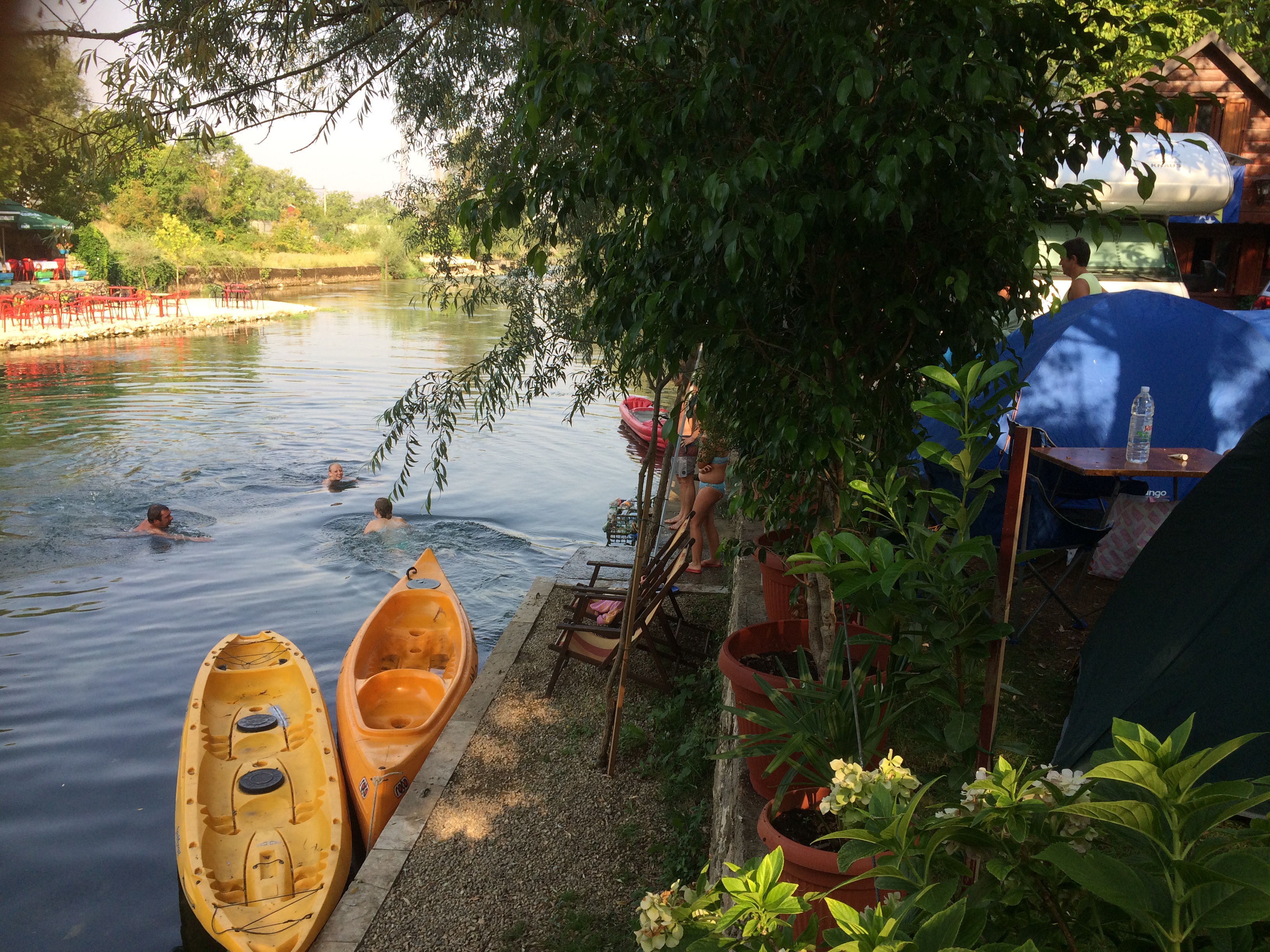 Wohnmobilstellplatz: River camp Aganovac 
August 2017. - River camp Aganovac