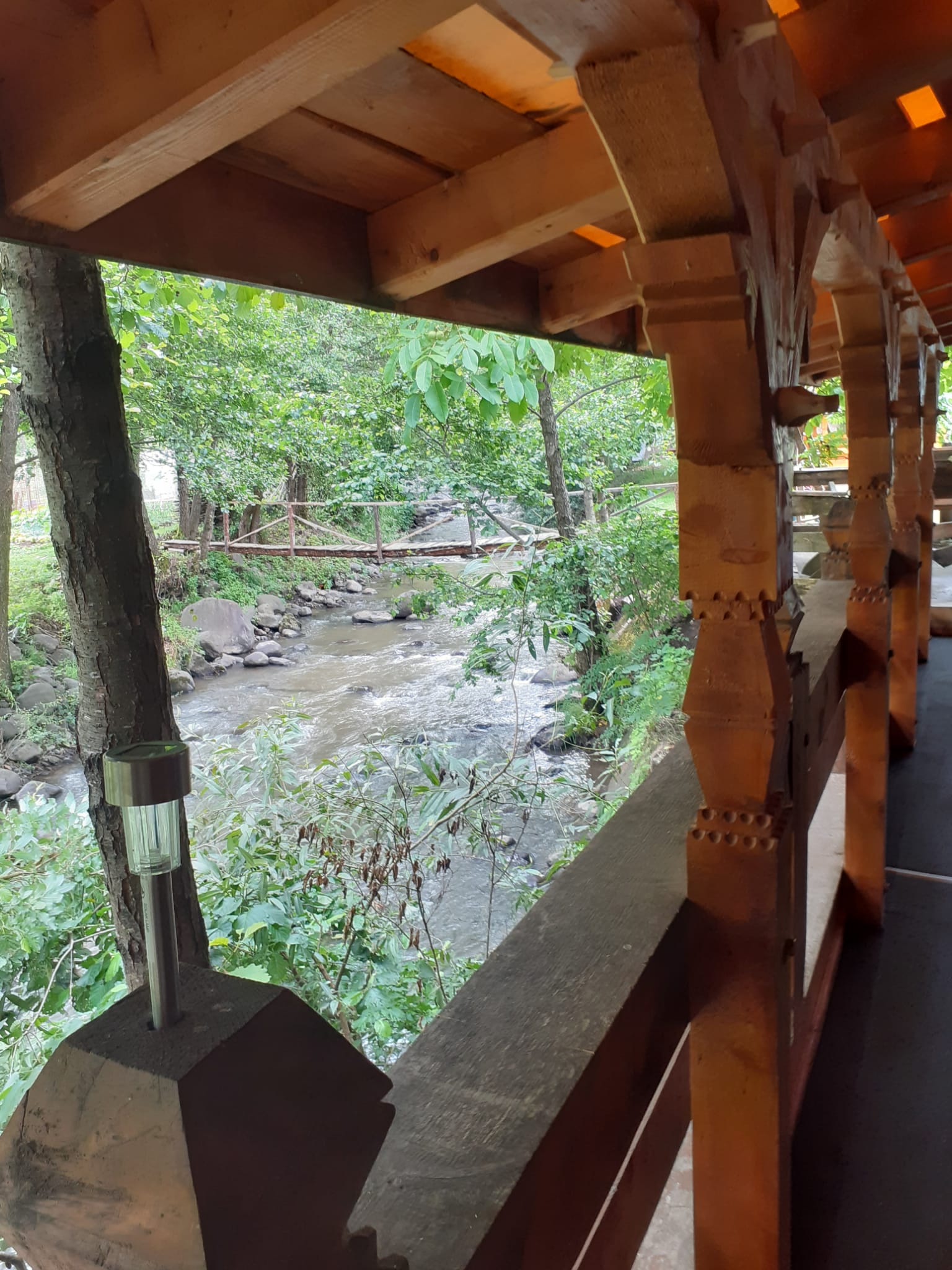 Place de parking pour camping-car - Roumanie - Camping Poieni