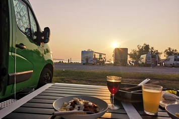 Wohnmobilstellplatz: Aussicht auf's Meer - Stellplatz Marina Portorož