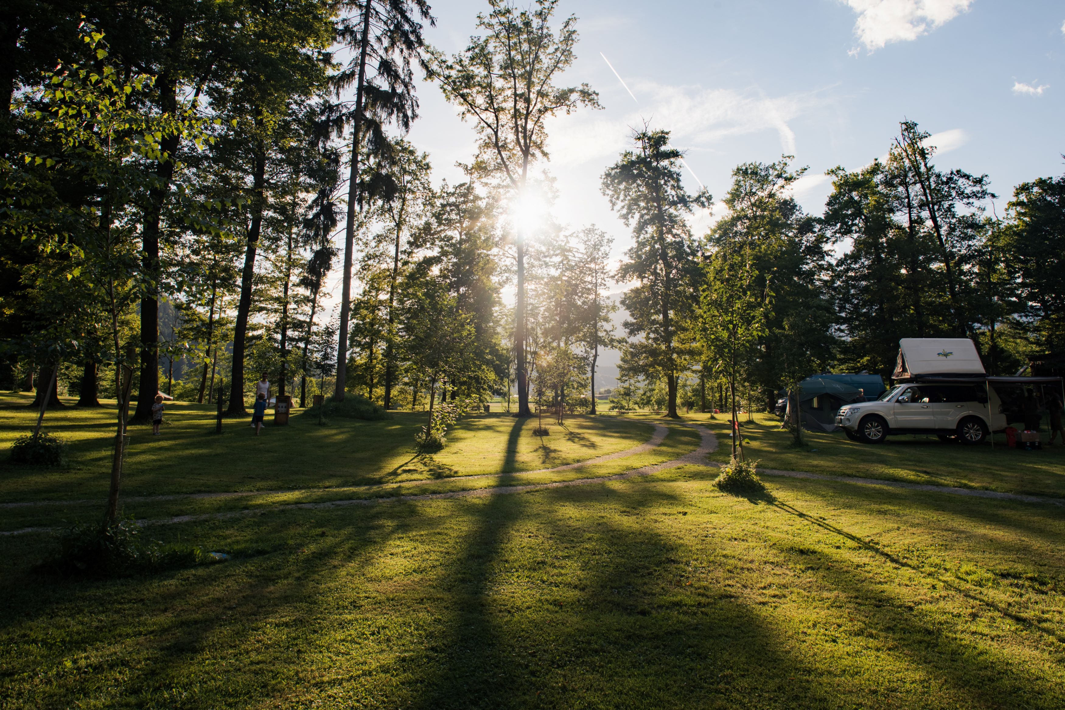 Wohnmobilstellplatz: Area with mountain view - Vehicle pitches - Forest Camping Mozirje