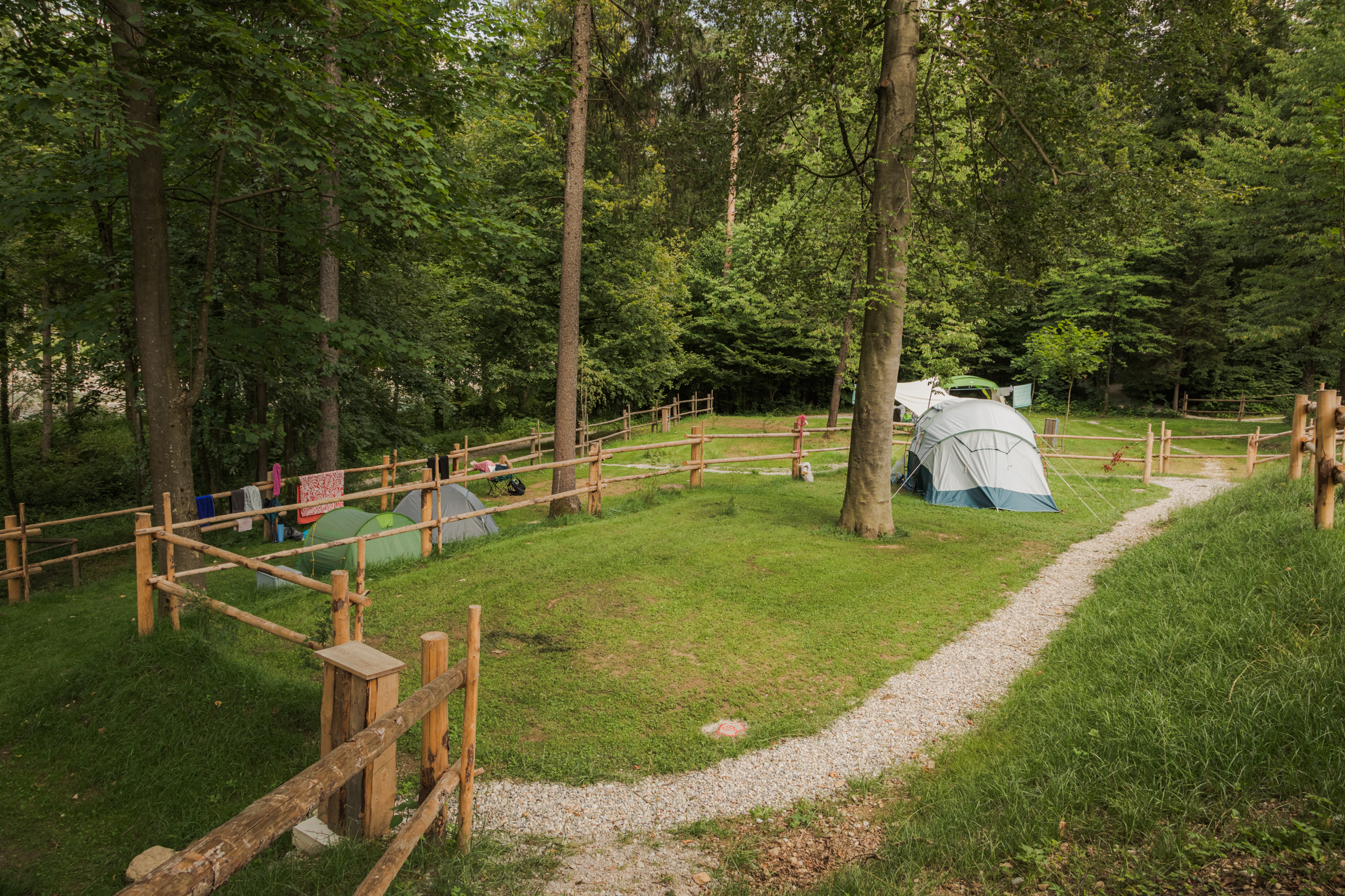 Wohnmobilstellplatz: River side area - tent pitches - Forest Camping Mozirje