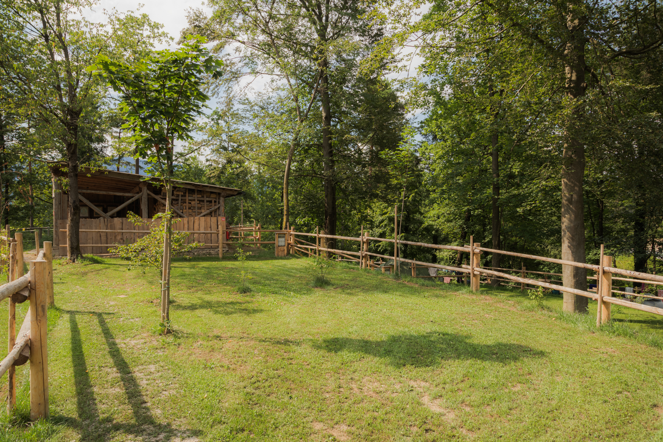 Wohnmobilstellplatz: River side area - tent pitches - Forest Camping Mozirje