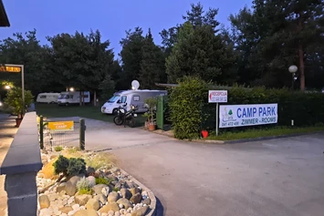 Wohnmobilstellplatz: Camping Park