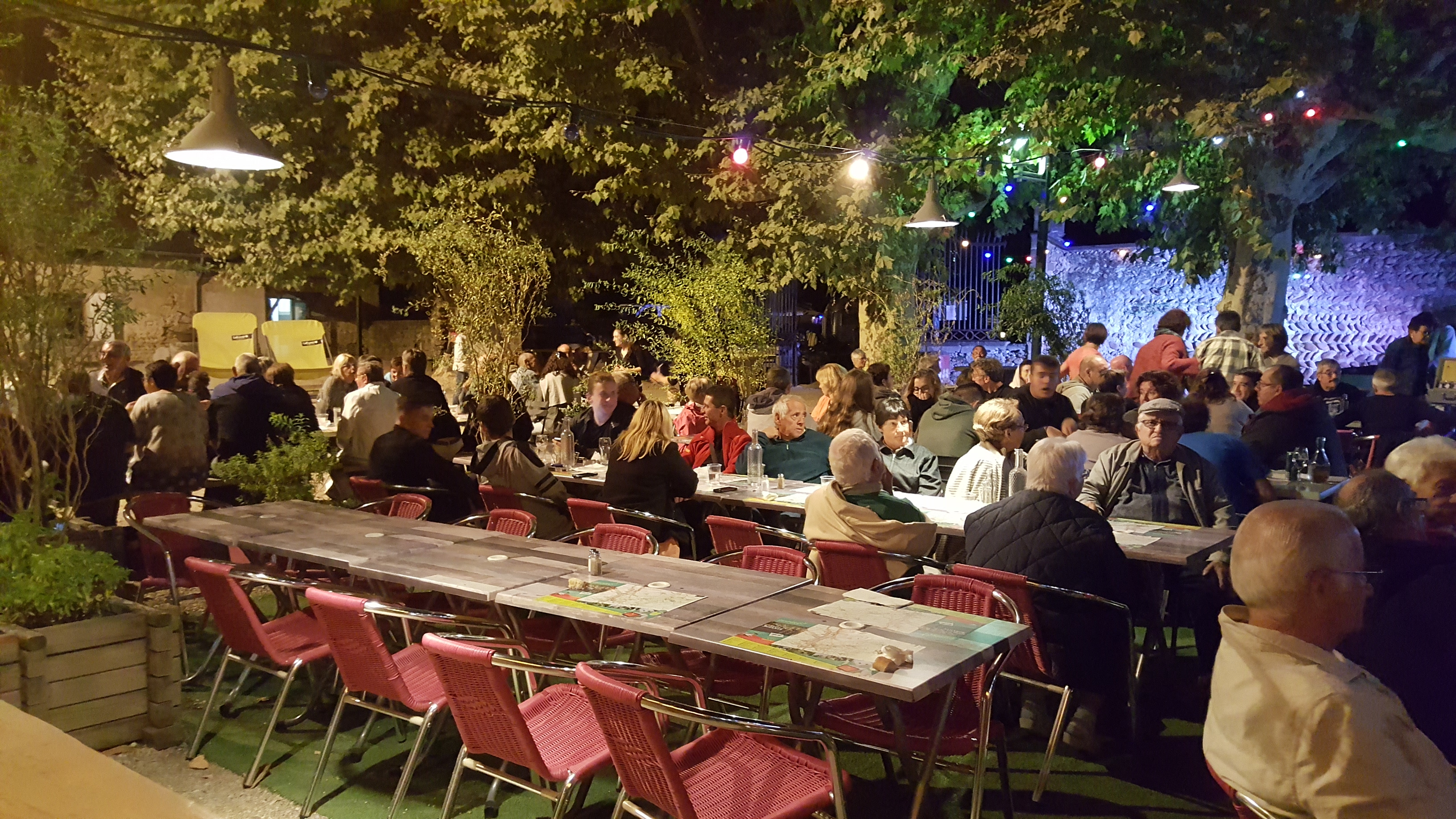 Reisemobilstellplatz - Beausemblant - Camping le Chateau