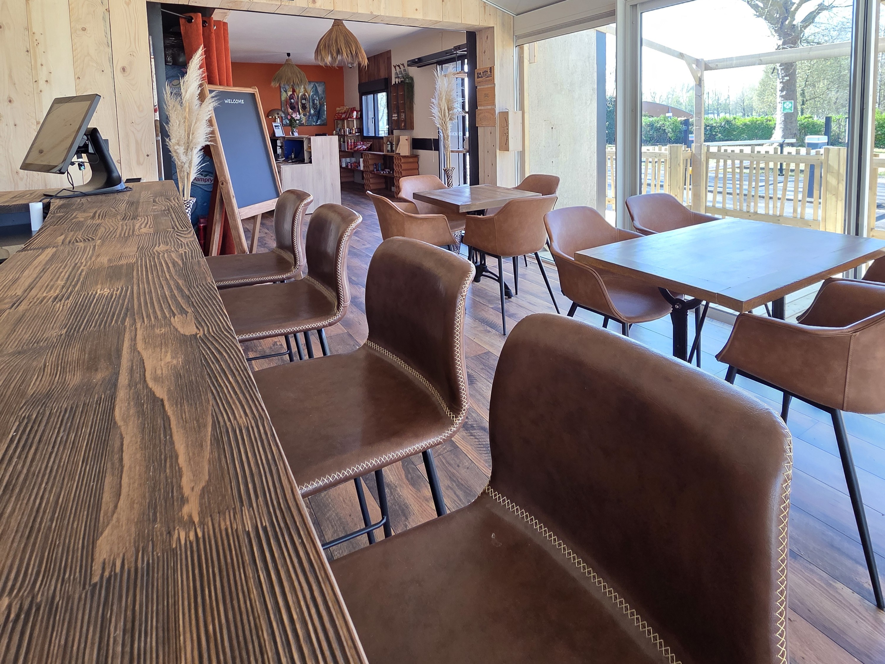 Area sosta per camper - WLAN: vorhanden - Francia - Bar rénové - Campingplatz Val de Boutonne