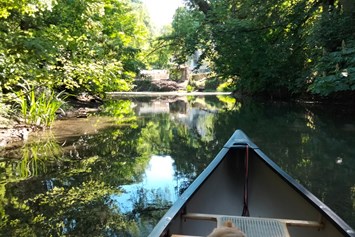 Wohnmobilstellplatz: Indre river by canoe - Camping La Vallée de l'Indre