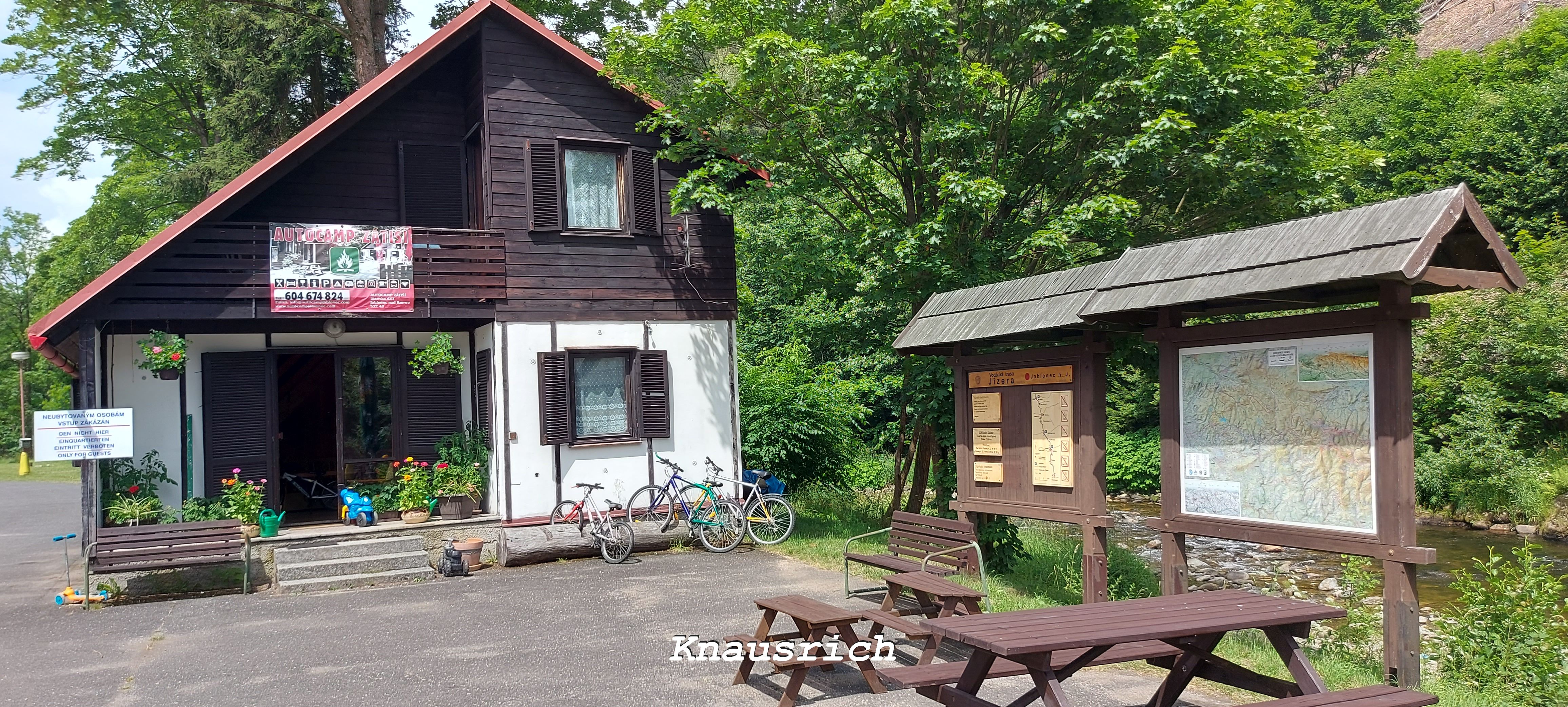 kampeerplaats voor campers - Harrachsdorf - Autocamp Zatisi