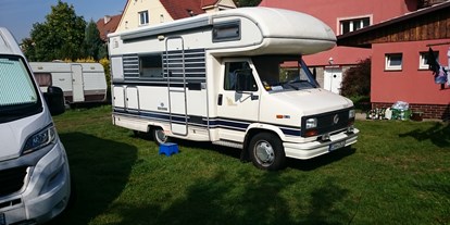 Reisemobilstellplatz - Wohnwagen erlaubt - Prag und Mittelböhmische Region - Camp Herzog