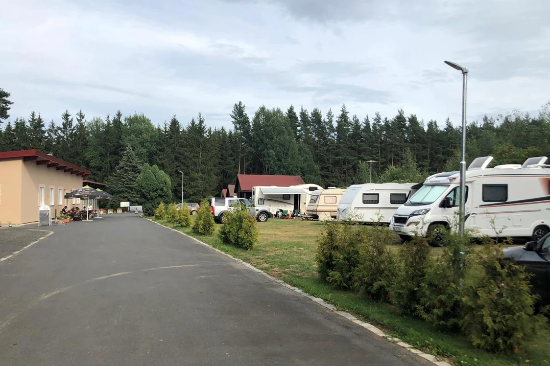 Wohnmobilstellplatz: Stellplätzen - Camping La Provence