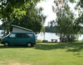Wohnmobilstellplatz: Auch Stellplätze am Wasser - Camping Vidlák