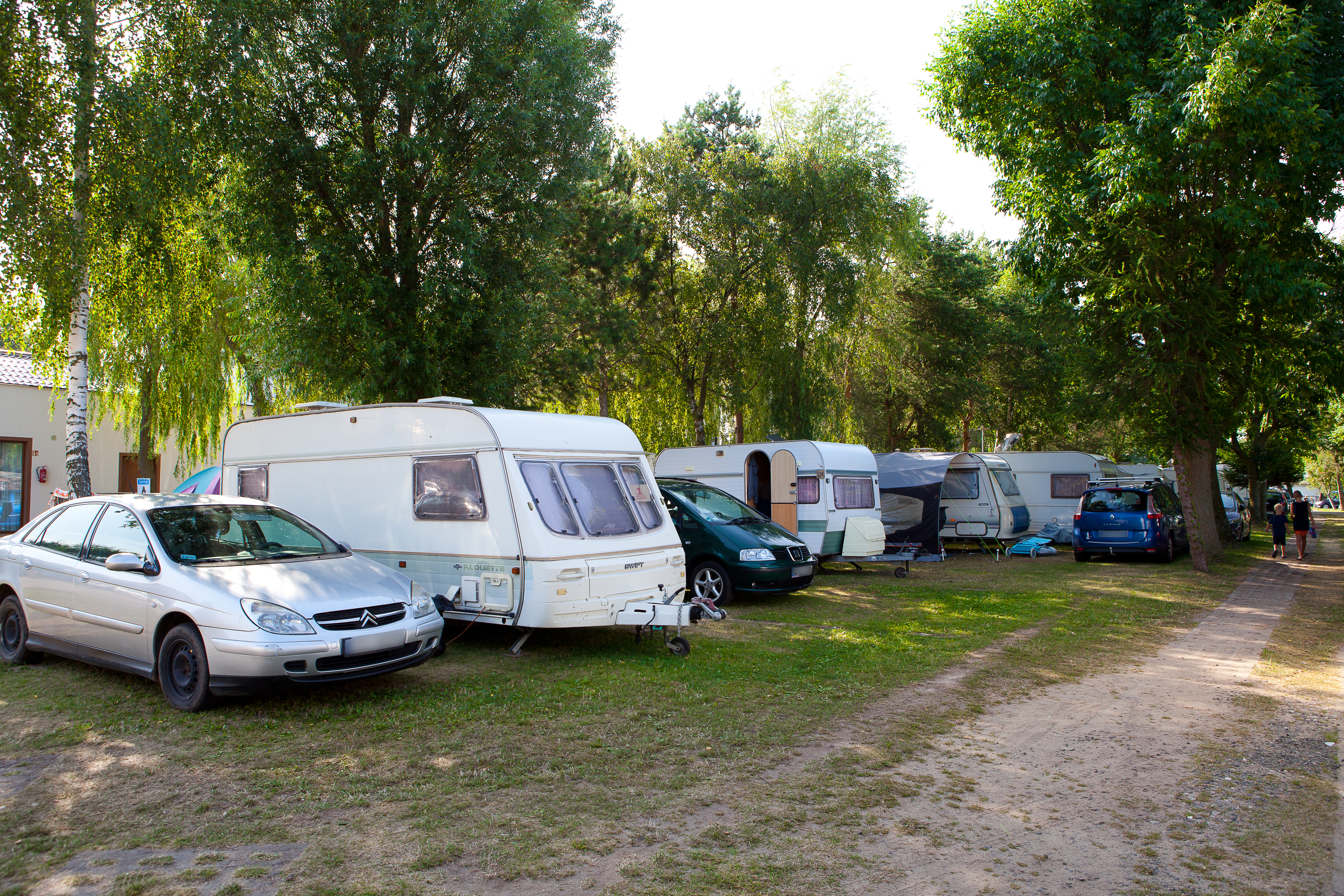 Wohnmobilstellplatz: miejsca na kampery i przyczepy kempingowe - Camping Bursztynek - Parcelas