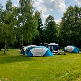 Wohnmobilstellplatz: Hotel & Camping Jazy