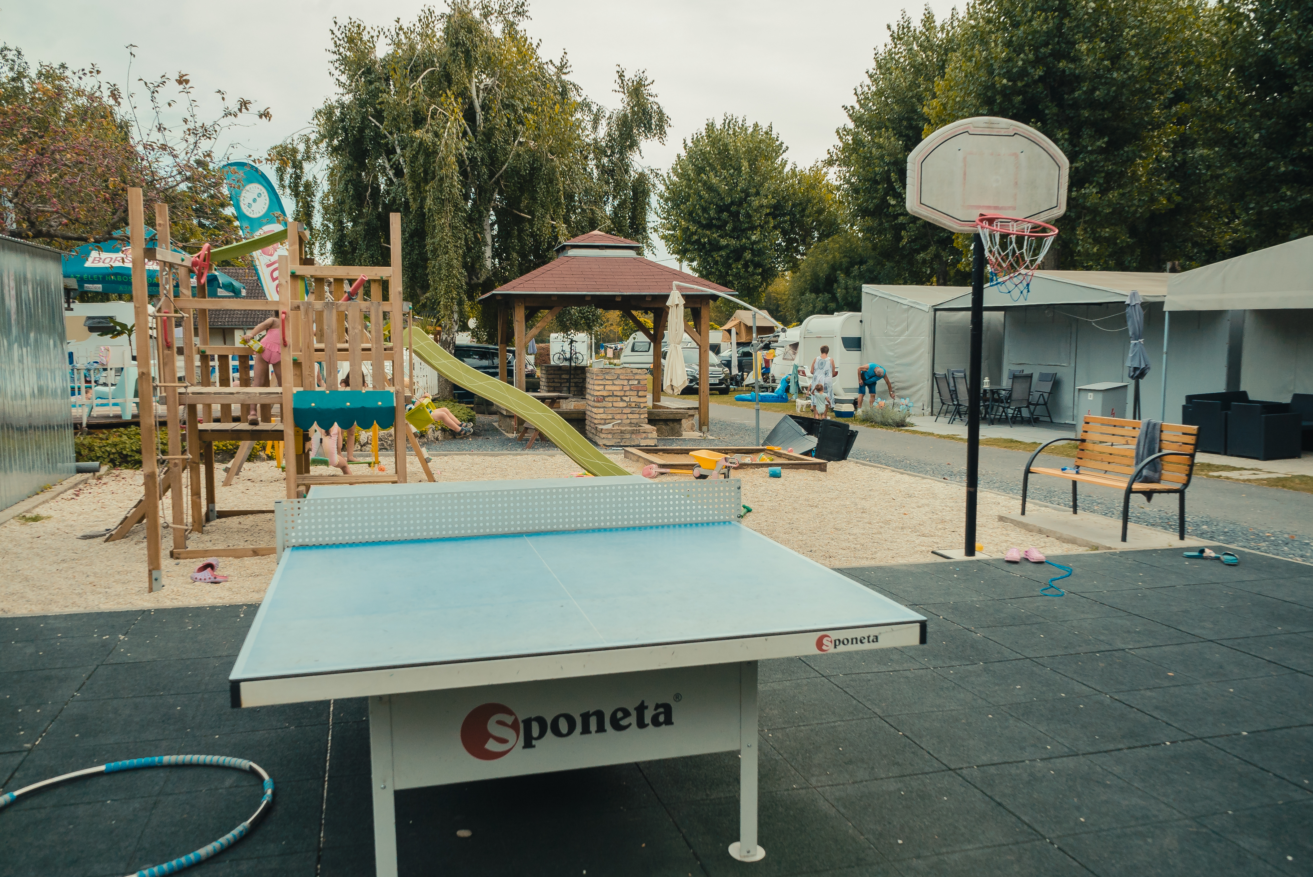 Reisemobilstellplatz - Westtransdanubien - Spielplatz - Caravan Camping*** Balaton