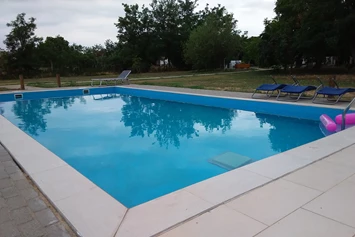 Wohnmobilstellplatz: Private swimmingpool - Camping Puszta Eldorado