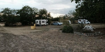 Reisemobilstellplatz - Wohnwagen erlaubt - Ungarn - Camping Fantázia Tanya