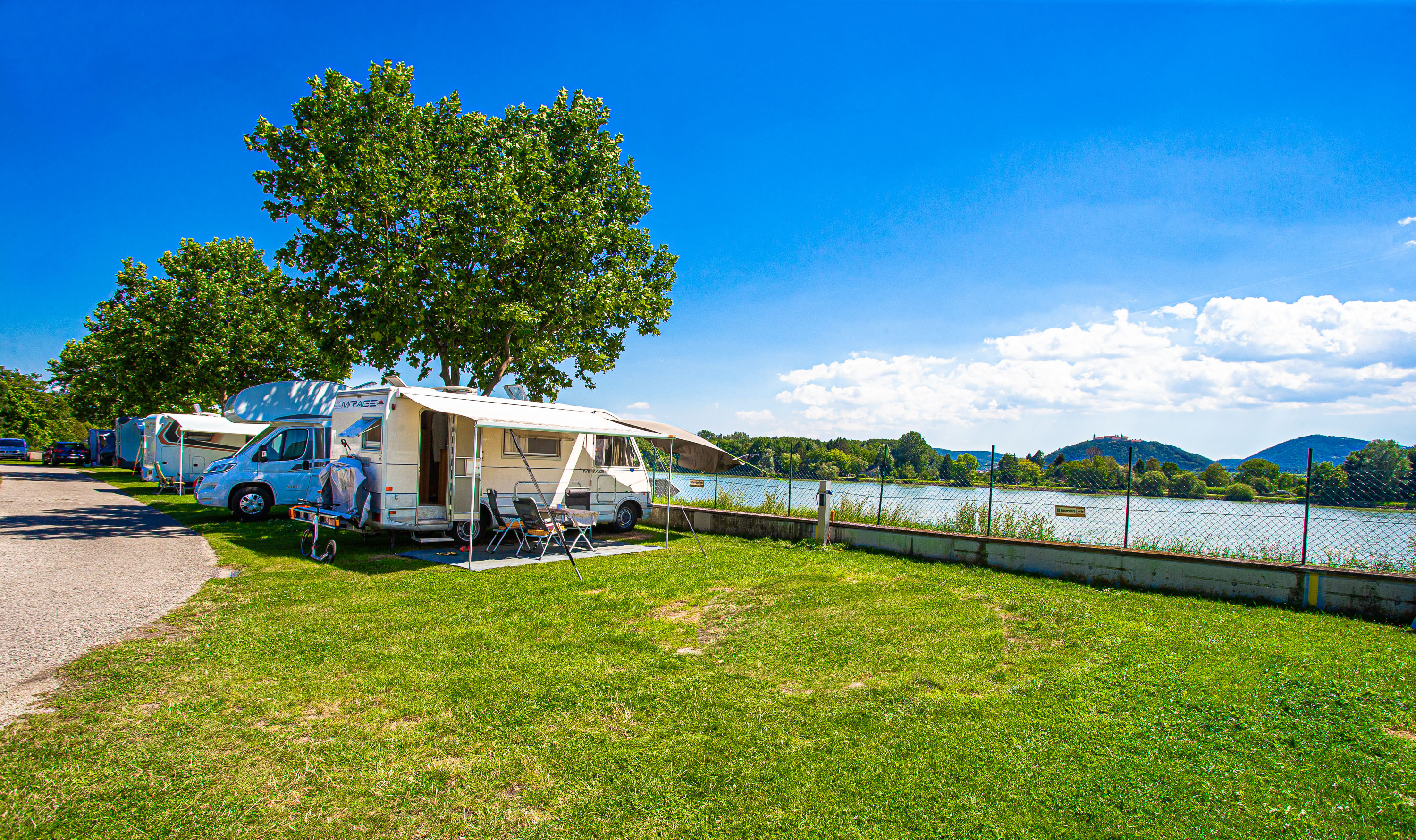 Donau Camping Krems | Wohnmobilstellplatz In Österreich | Niederösterreich