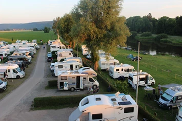 Wohnmobilstellplatz: Stellplatz Grohnder Fährhaus