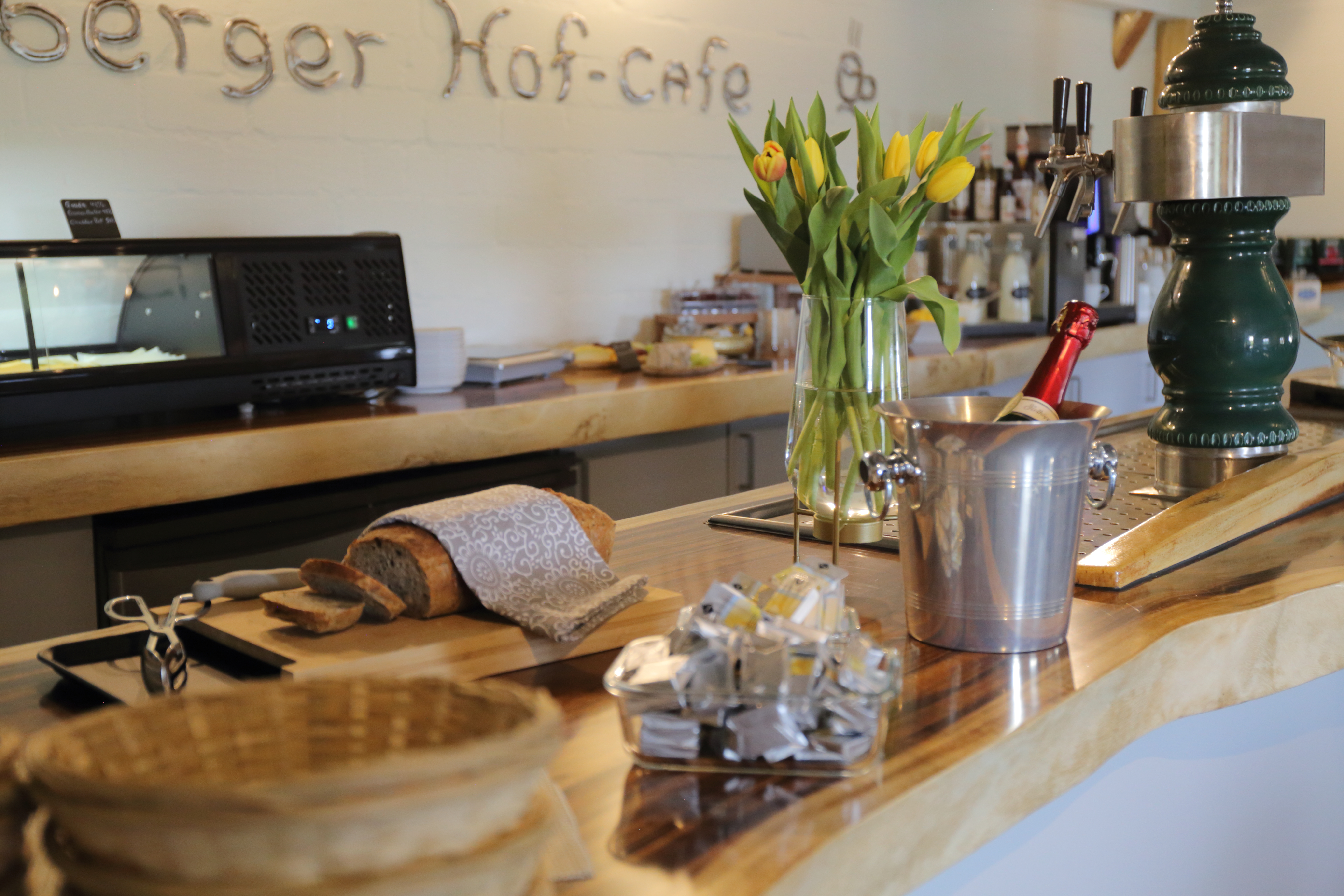 Wohnmobilstellplatz: Parkplatz am Hof-Schlossblick