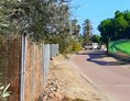 Wohnmobilstellplatz: Straße nach Santa Pola zu den Stränden.  - Campo am Mittelmeer  bei SANTA POLA 