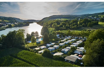 Wohnmobilstellplatz: Stellplatz direkt am Rhein - Stellplatz Lienheim