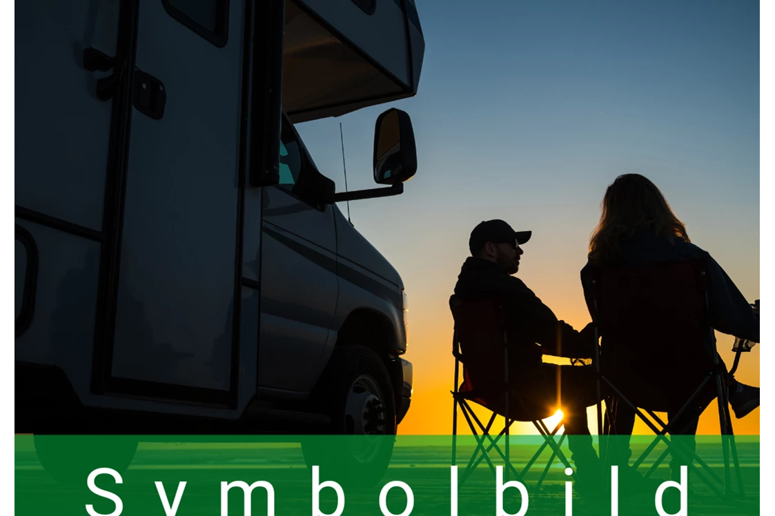 Wohnmobilstellplatz: Symbolbild - Camping, Stellplatz, Van-Life - Wohnmobiltreff Lübeck