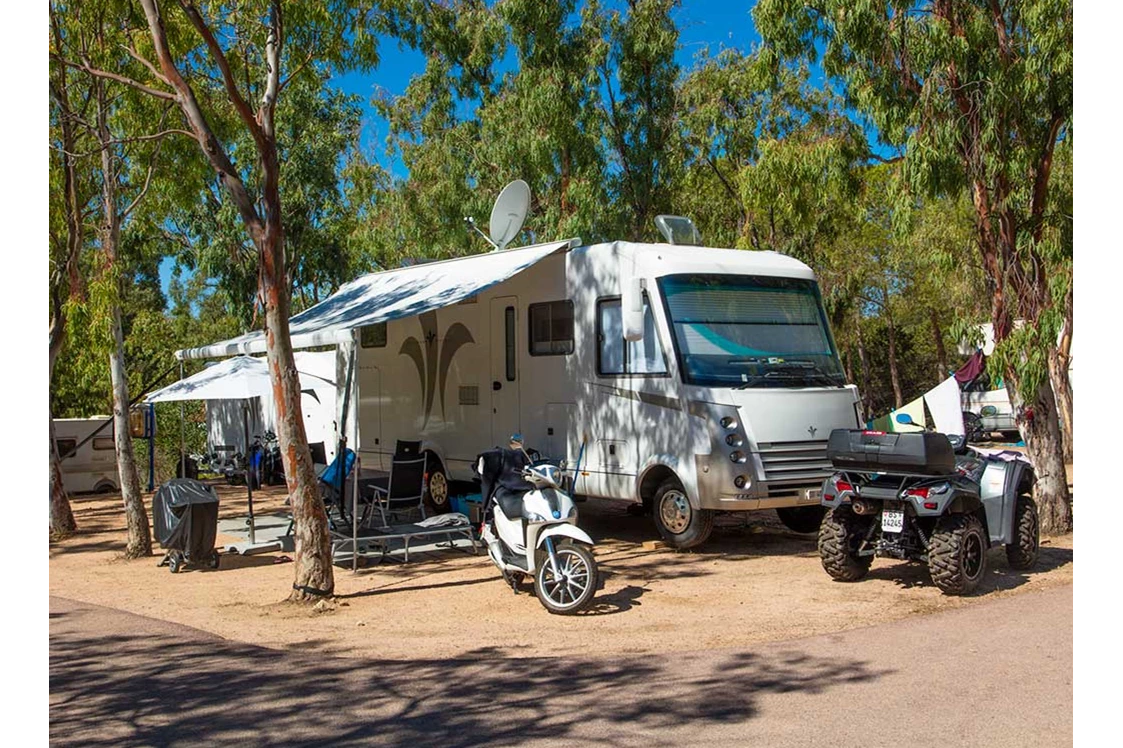 Wohnmobilstellplatz: Centro Vacanze Isuledda****