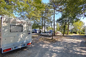 Wohnmobilstellplatz: Camping Village Mare Pineta****