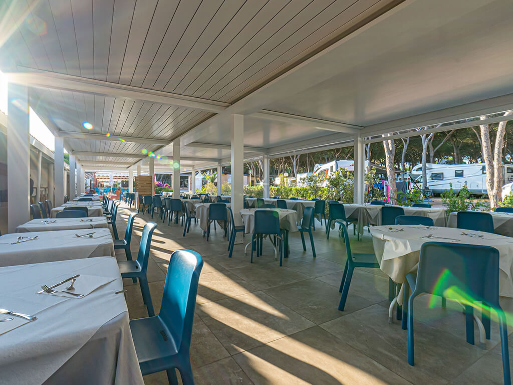 Wohnmobilstellplatz: Campingplatz Baia Blu La Tortuga****