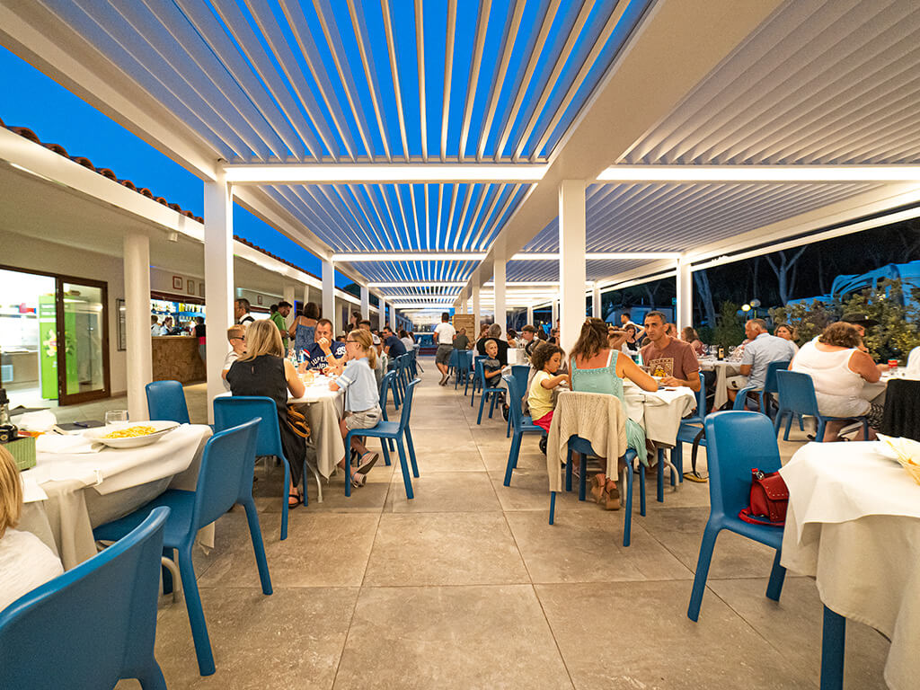 Wohnmobilstellplatz: Campingplatz Baia Blu La Tortuga****