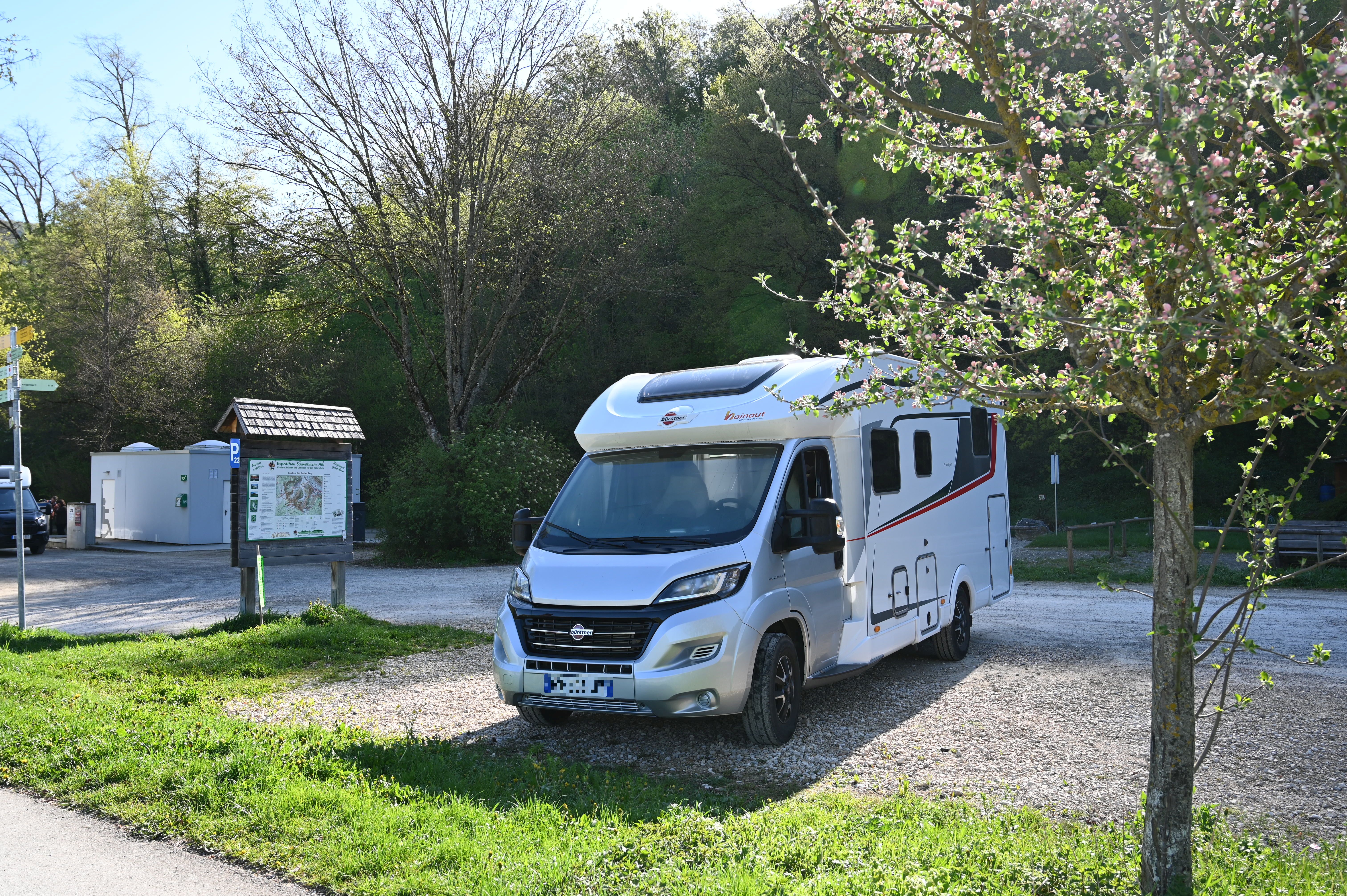 Reisemobilstellplatz - Münsingen (Reutlingen) - Wohnmobilstellplatz im Maisental - Wohnmobilstellplatz Bad Urach