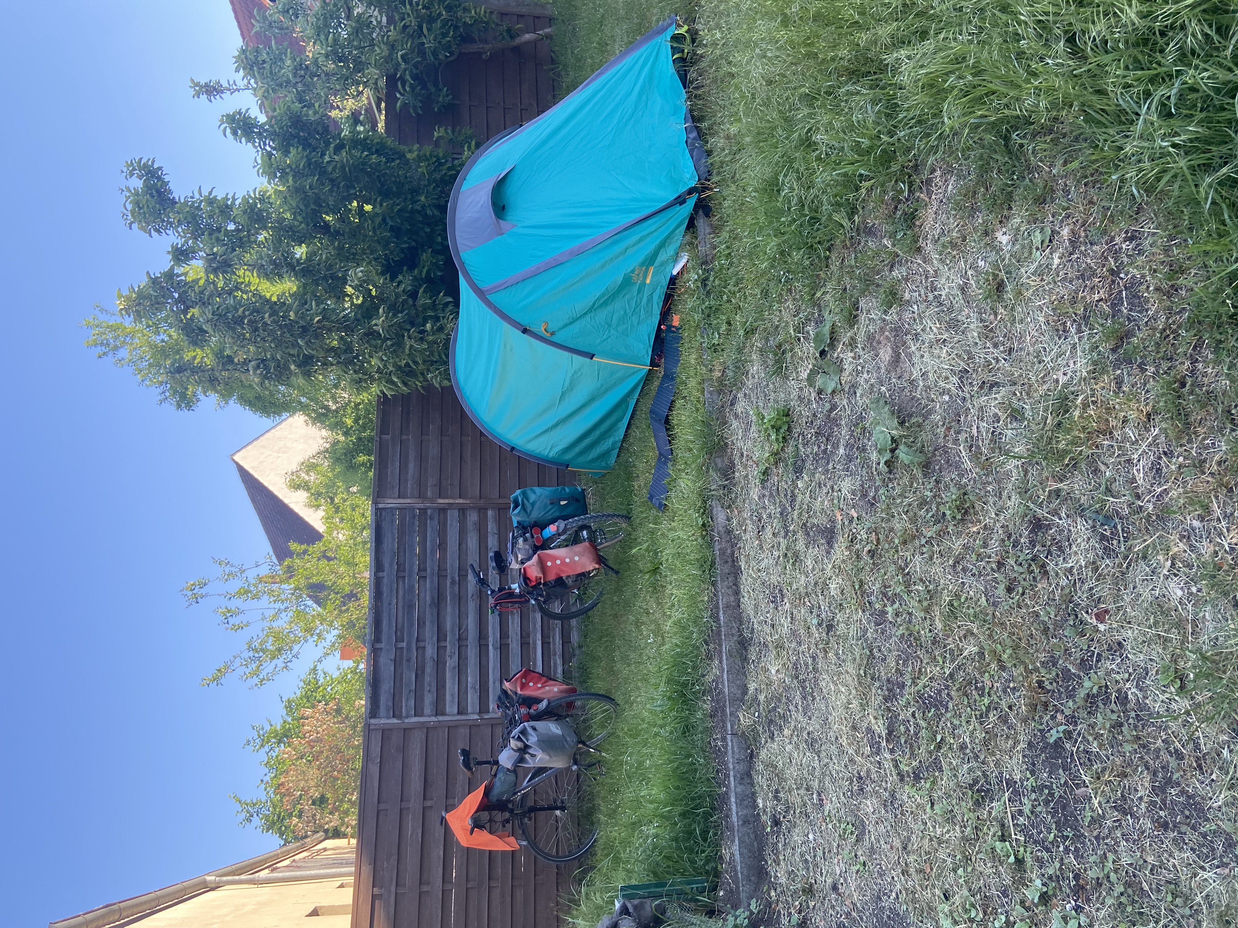 Wohnmobilstellplatz: Zeltplatz im Obstgarten - Hermanns Dorfidylle,Landhof im Ries, Nordschwaben