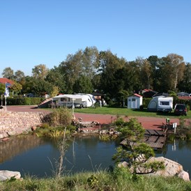 Wohnmobilstellplatz: Unser Erholungspark Wehlingsheide mit Teichlandschaft - Reisemobilhafen Erholungspark Wehlingsheide