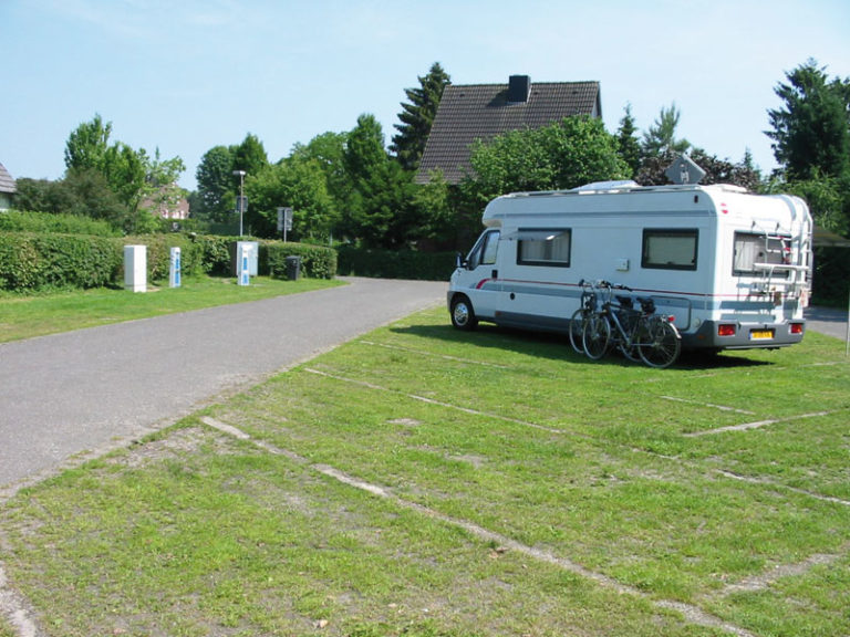 Place de parking pour camping-car - Alpen (Wesel) - Reisemobilstellplatz Achter de Stadt