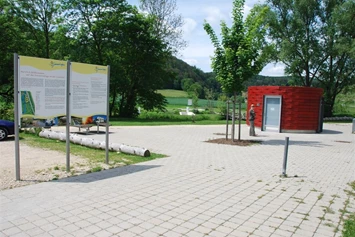 Wohnmobilstellplatz: Ansicht Parkplatz/Stellplatz - Freizeitanlage an der Lauchert