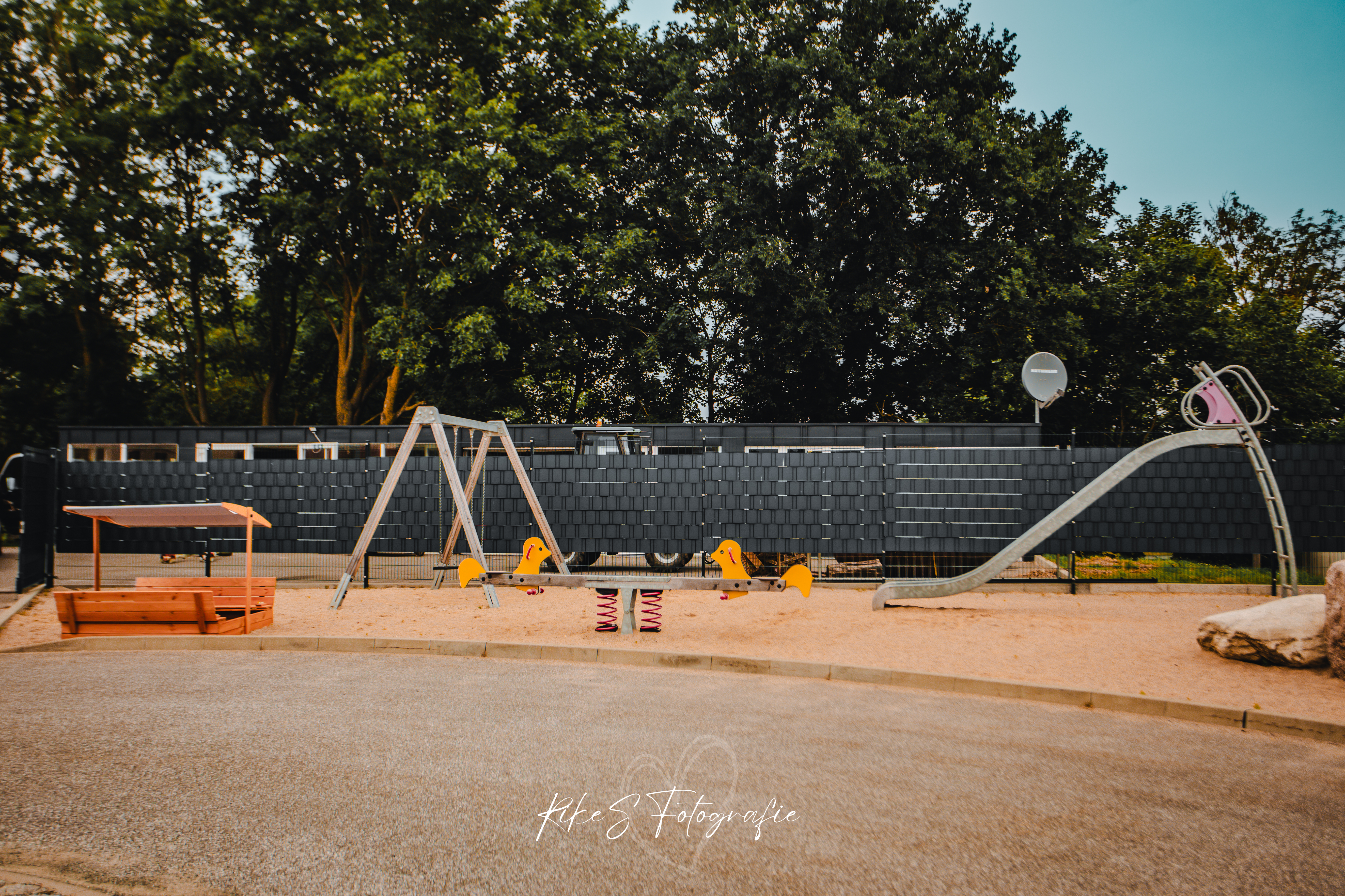 Wohnmobilstellplatz: Caravan & Resort Gützkow