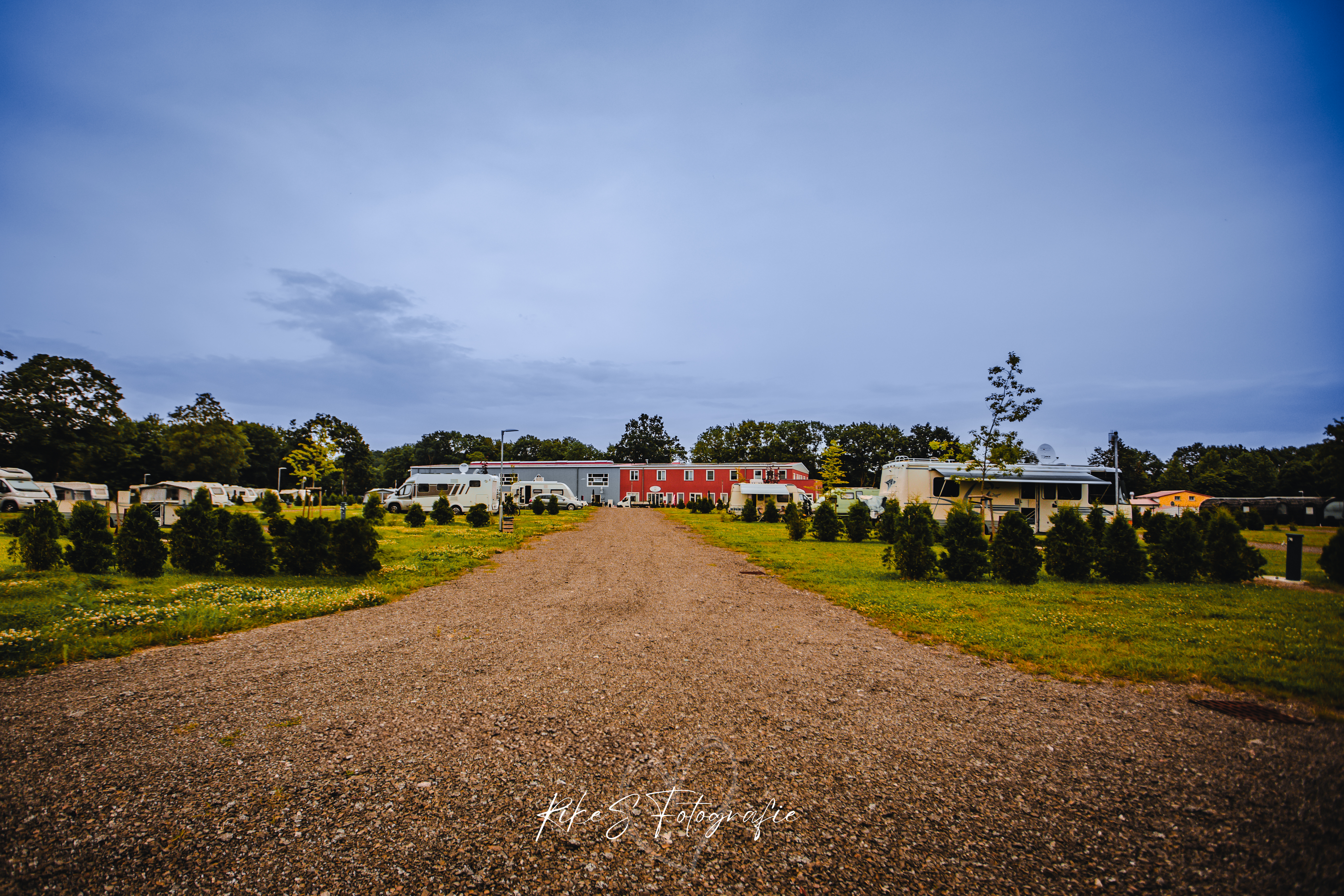 Wohnmobilstellplatz: Caravan & Resort Gützkow